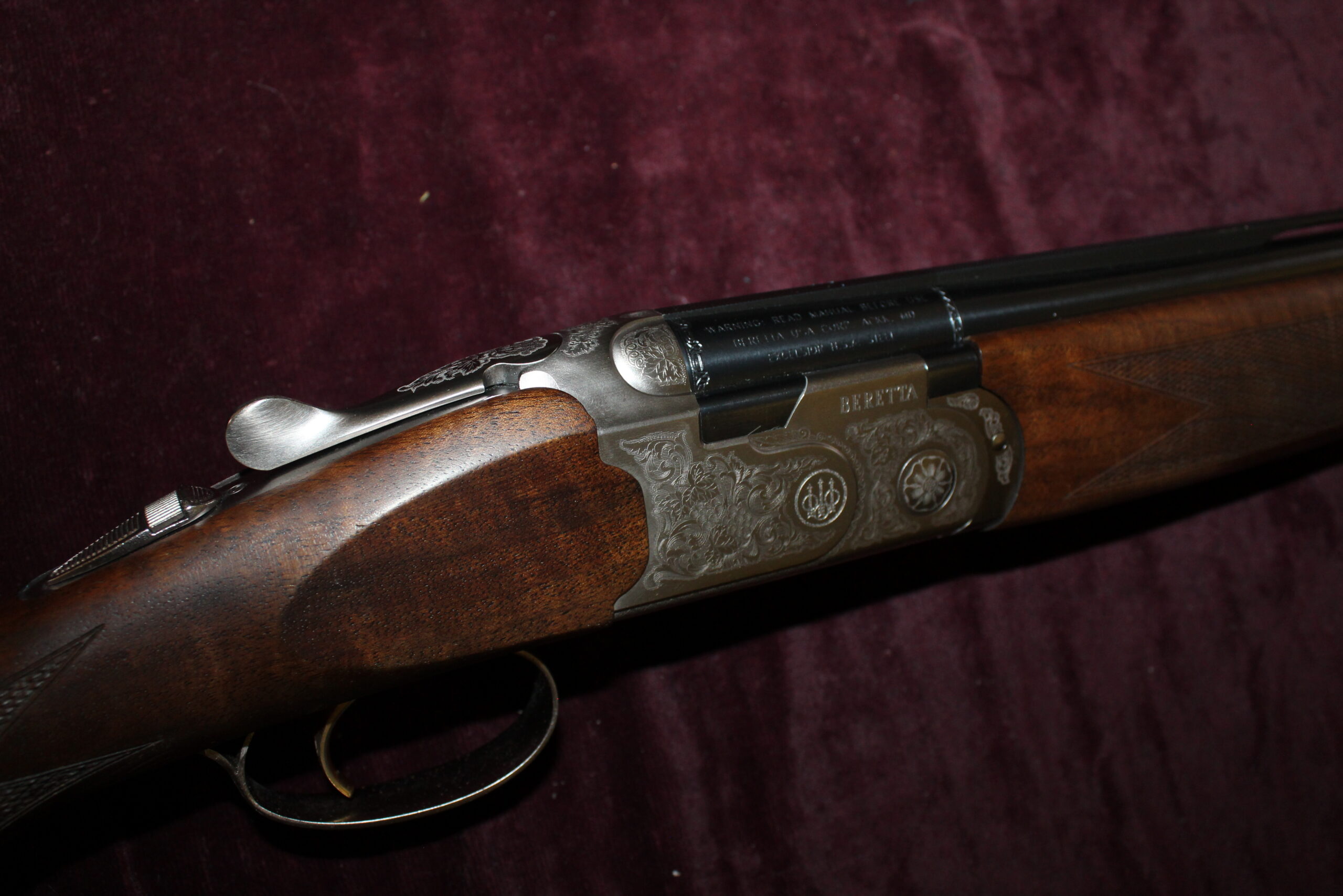 20g OU by Beretta - 28" x 3" multi-choked barrels - Image 4